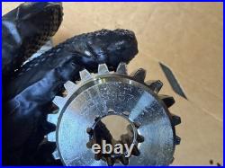 2006 Detroit Diesel Series 60 DDEC V Hydraulic pump Engine Gear 23538957 OEM