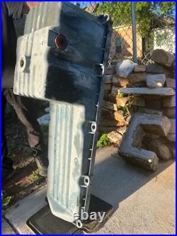 Detroit Diesel 60 Series 12.7L Engine Oil Pan P/N 23521170 OEM USED. EX23 Detroit Diesel 60 Series 12.7L Engine Oil Pan P/N 23521170 OEM USED. EX23
