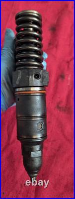 Detroit Diesel Series 60 12.7L Injectors 7045. OFF RUNNING TRUCK, SOLD AS CORE