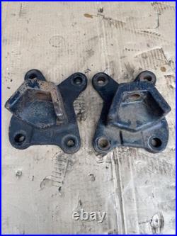 Detroit Diesel Series 60 14.0L Right and Left Rear Engine Mounts 0122935000 OEM