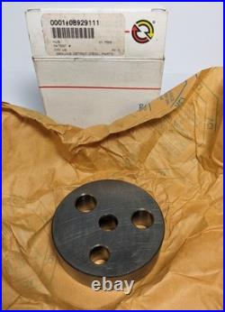 Genuine Detroit Diesel Series 60 Idler Gear Hub 8929111 NOS